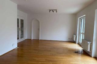 Wohnung mieten in Semmelweisstraße 32, 45470 Holthausen, wunderschöne, renovierte 3 Raum DG Wohnung mit Dachterrasse