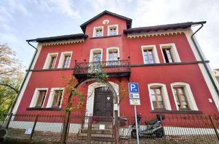 Villa kaufen in 92237 Sulzbach-Rosenberg, Wunderschöne Gründerzeitvilla mit 3 abgeschlossenen Wohnungen & 1800qm Garten im Herzen der Stadt