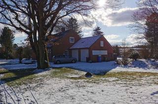 Haus kaufen in Gärtnersiedlung 18, 24610 Gönnebek, Großes Grundstück mit 2 Häusern und einem Schuppen