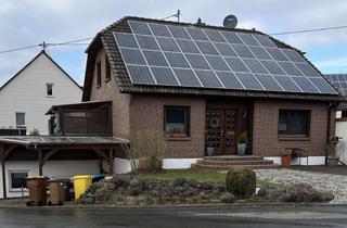 Einfamilienhaus kaufen in Mühlenweg, 56825 Schmitt, Geräumiges, gepflegtes Einfamilienhaus in Schmitt