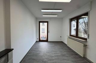 Wohnung mieten in Hauptstraße 12, 74248 Ellhofen, Teilrenovierte helle 5-Zimmer Wohnung mit Pauschalmiete verfügbar!