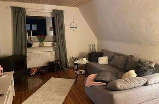 Wohnung mieten in 25436 Uetersen, Mit Kamin! Gemütliche 2,5-Zimmer-Dachgeschosswohnung Gartennutzung