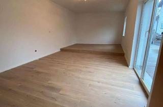 Wohnung kaufen in 84427 Sankt Wolfgang, 3 Zimmer Wohnung mit Dachterrasse und 3 Stellplätzen im Lkr. Erding. Ohne Provision!