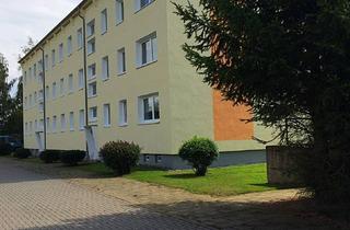 Wohnung mieten in Fäsekow 38, 18513 Deyelsdorf, Schöne 3-Raum-Wohnung mit Einbauküche und Badewanne