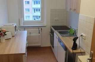 Wohnung mieten in Arnold-Zweig-Straße 119, 18435 Knieper West, Geschmackvolle vollmöblierte 2erWohngemeinschaft - WG Zimmer mit extra Wohnzimmer - Studentenwohnung