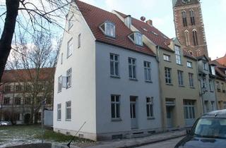 Wohnung mieten in Papenstraße 9/11, 23966 Altstadt, Etagenwohnung mit Wintergarten am Fürstenhofgarten