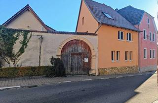 Wohnung kaufen in 67157 Wachenheim, Tolles Anwesen im Historischem Ortskern auf der Wstr. | Hof, Scheune u. Dachterrasse