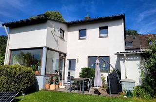 Einfamilienhaus kaufen in 54295 Trier, Trier - Freistehendes Wohnhaus mit Garage in herrlicher Lage von Trier-Olewig mit schönem Blick